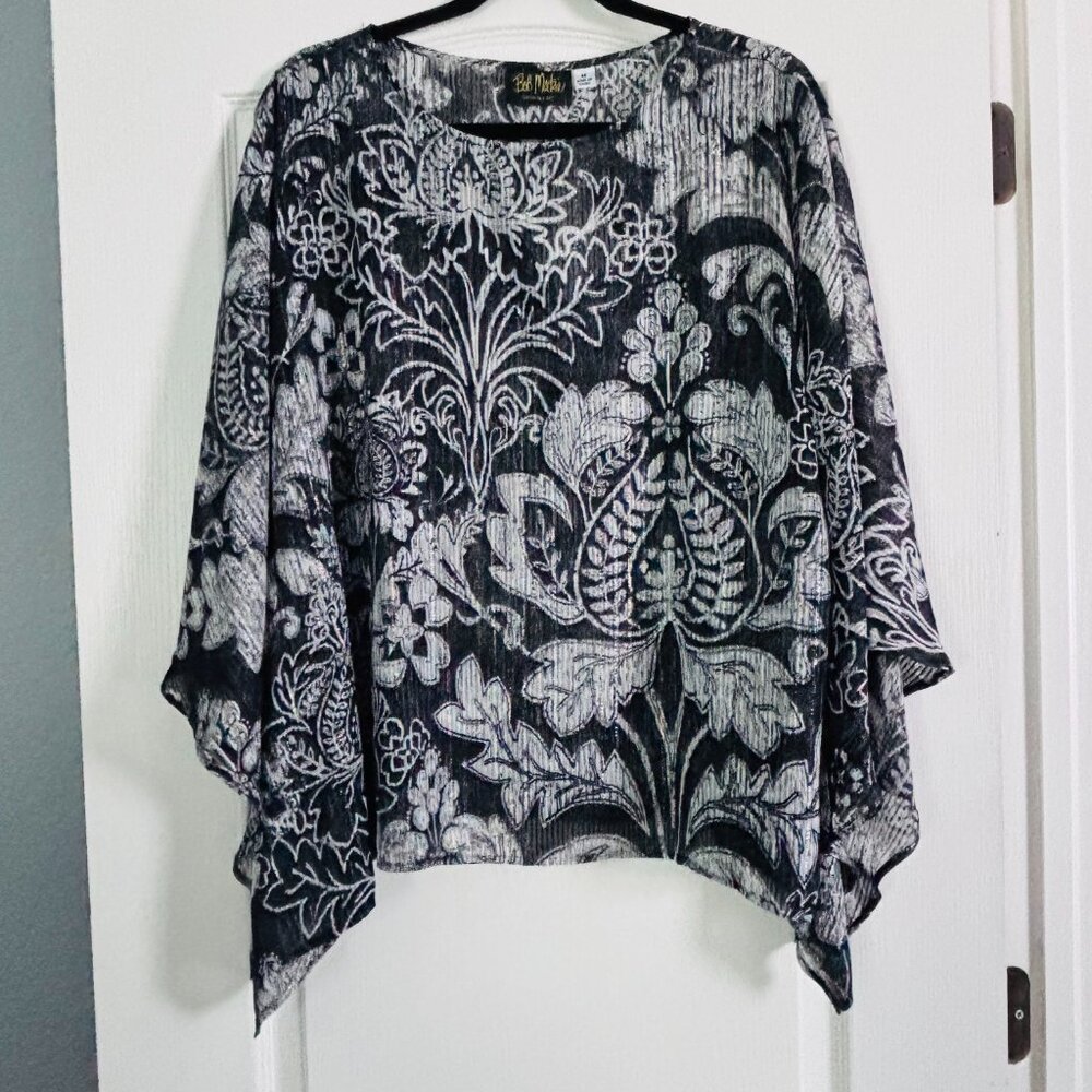 NWT Bob Mackie Wearable Art Floral Kimono Sleeve Top